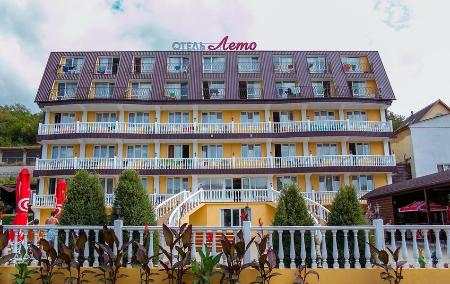 Гостевой дом «Лето» п. Лермонтово, Туапсинский район
