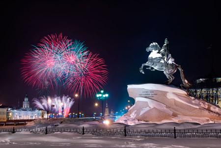 НОВЫЙ ГОД - 2025 В САНКТ-ПЕТЕРБУРГЕ!